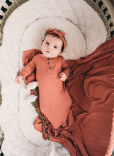 Load image into Gallery viewer, Petite bundle // AMBER ~ hat set