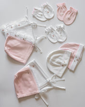 Load image into Gallery viewer, Newborn Hat // White
