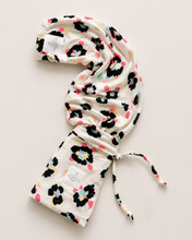 Load image into Gallery viewer, Nursing Cover // Dainty