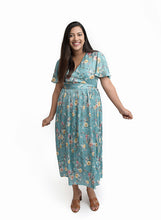 Load image into Gallery viewer, Forever dress // Blue floral pleats