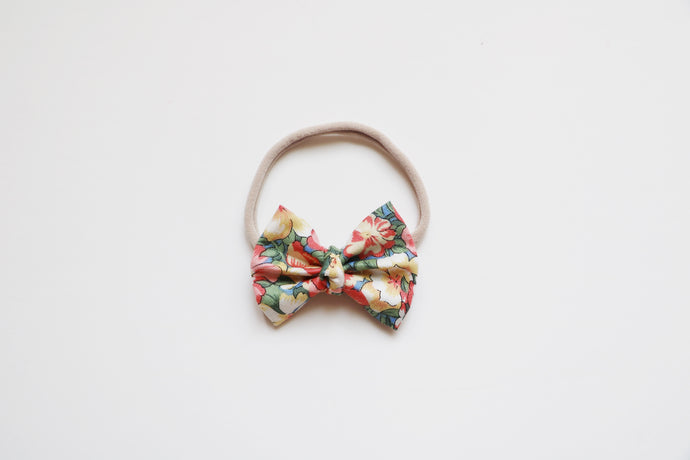 Small knot bow // eden