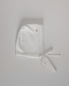 Newborn Bonnet // White pleats