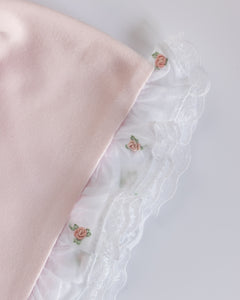 Newborn Bonnet // Pink ruffle