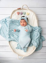 Load image into Gallery viewer, Swaddle // heart