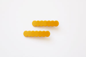 Scallop clip // mustard