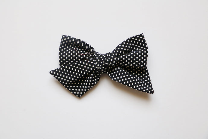 Large pinwheel // black & white polka